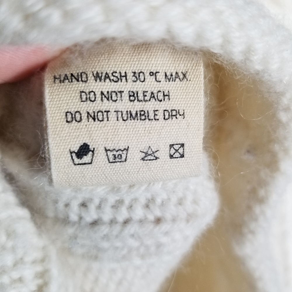 Mantari | Angelica Alpaca Fringe Cream Cozy Sweater - Picture 12 of 12